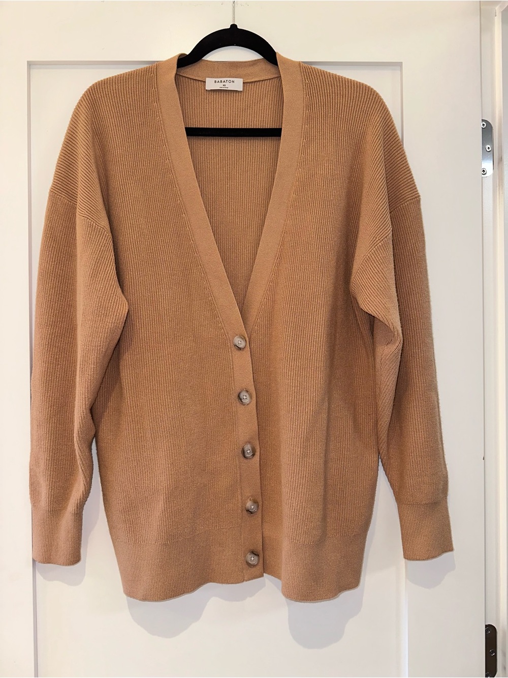 Oversized Aritzia Babaton TAN Ribbed V-Neck Button-Front Cardigan